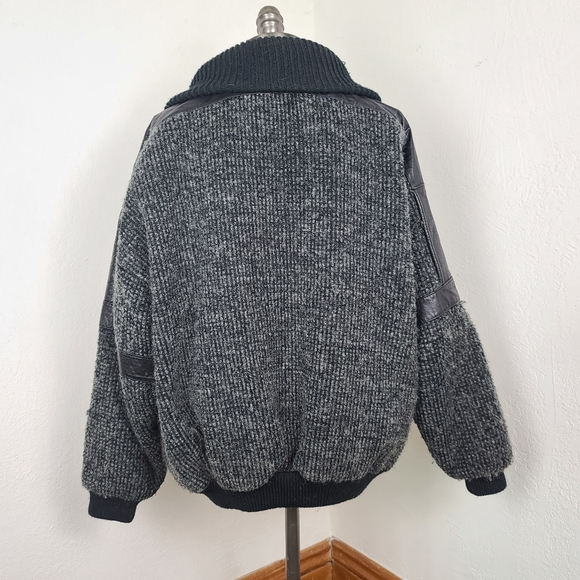 Vintage K. Cosa by Gabrielle Leather Bomber Jacket - Picture 2 of 13